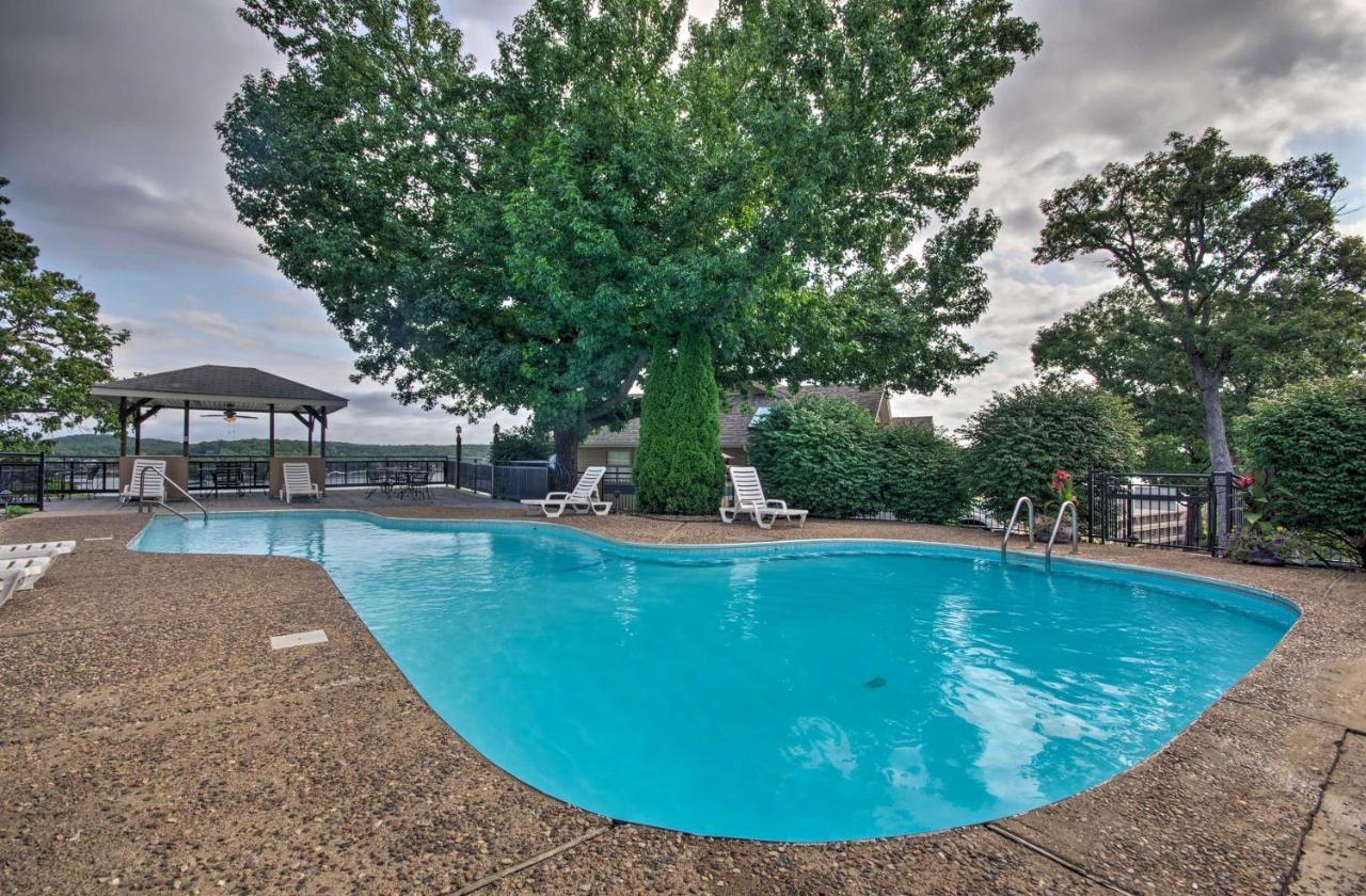 Bright Waterfront Condo With Resort Amenities! Лейк Озарк Екстериор снимка